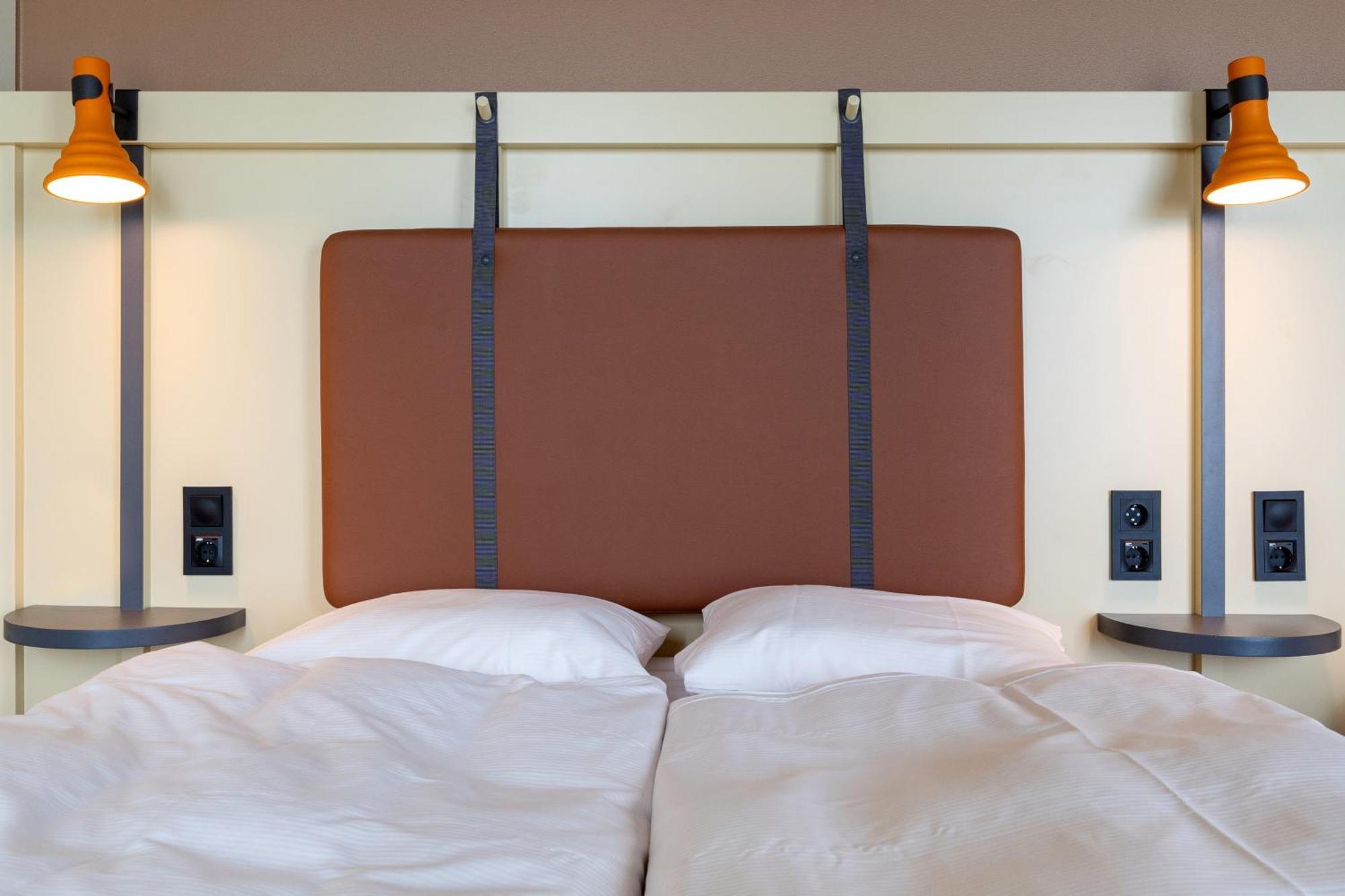 Comfort Hotel Helsinki Airport Вантаа Экстерьер фото