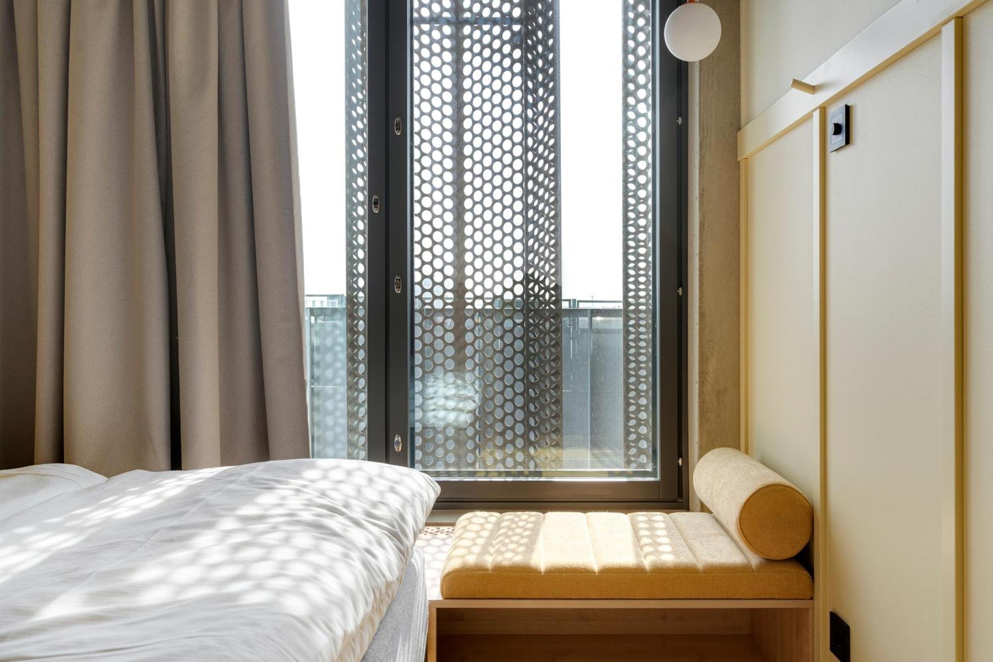 Comfort Hotel Helsinki Airport Вантаа Экстерьер фото